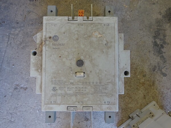 1#5455 Quadro elettrico e arredamento da ufficio in vendita - foto 40