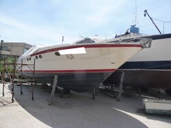 Profil Marine Yachts motorboat - Lot 0 (Auction 5467)