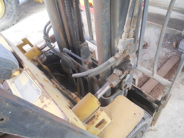 4#5469 Carrello sollevatore Caterpillar in vendita - foto 11