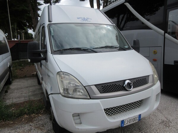 4#5473 Autobus Iveco Daily in vendita - foto 1