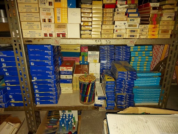 1#5478 Articoli di cartoleria e materiale scolastico in vendita - foto 48