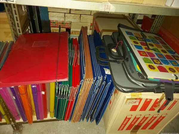 1#5478 Articoli di cartoleria e materiale scolastico in vendita - foto 102