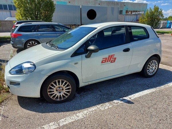 12#5479 Autocarro Fiat Punto Evo in vendita - foto 2
