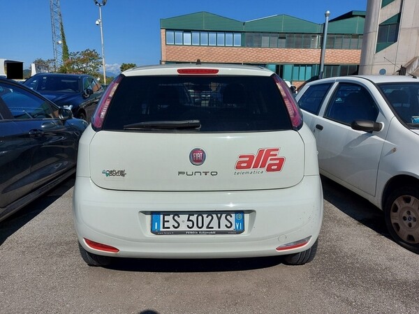 15#5479 Autocarro Fiat Punto Van in vendita - foto 5