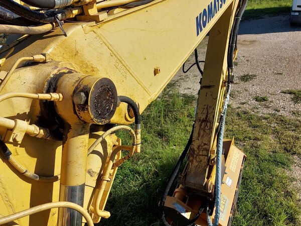 24#5479 Escavatore Komatsu PC138US con trincia in vendita - foto 20