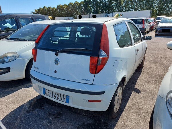 4#5479 Autocarro Fiat Punto in vendita - foto 3