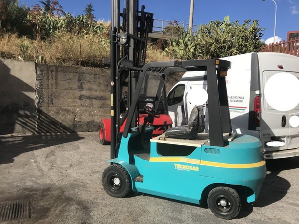 1#5482 Carrello elevatore Tecnocar 6 in vendita - foto 2
