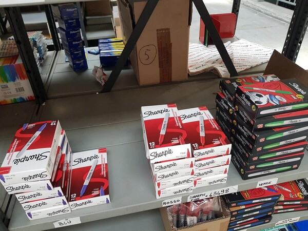 2#5484 Articoli di cancelleria in vendita - foto 2