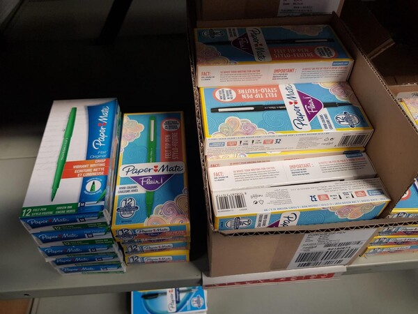 2#5484 Articoli di cancelleria in vendita - foto 5