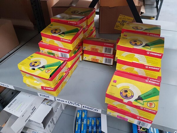 2#5484 Articoli di cancelleria in vendita - foto 10