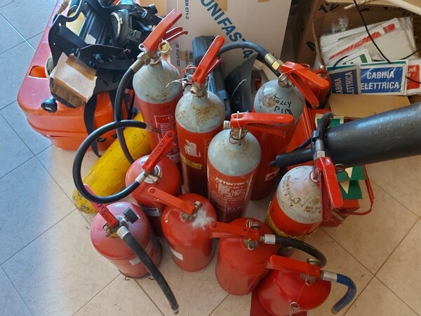 1#5486 Attrezzature antincendio ed arredi ufficio in vendita - foto 27