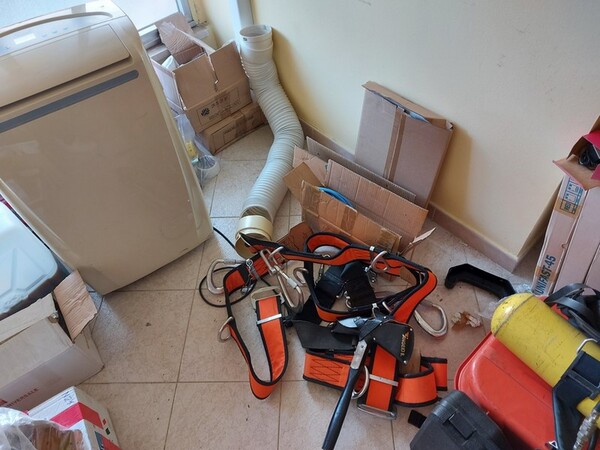 1#5486 Attrezzature antincendio ed arredi ufficio in vendita - foto 105