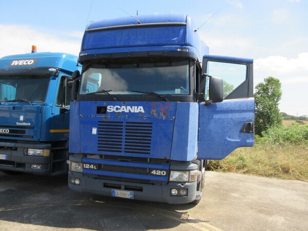 Autocarri in vendita