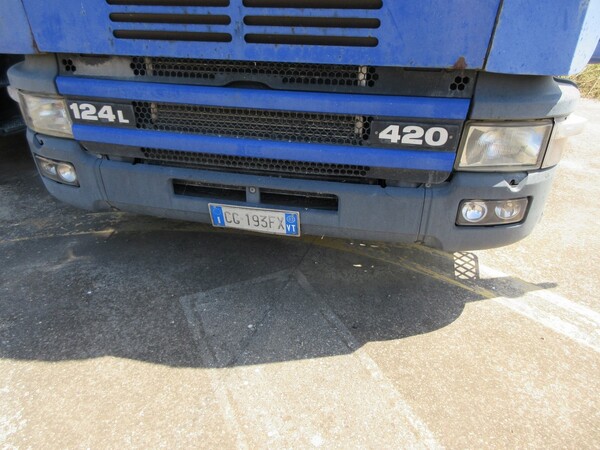 17#5491 Trattore stradale Scania in vendita - foto 2