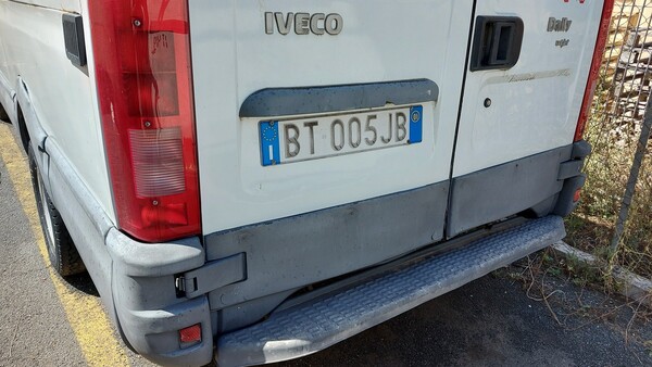 36#5491 Furgone Iveco Daily in vendita - foto 2