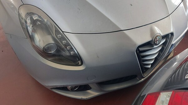52#5491 Autovettura Alfa Romeo Giulietta in vendita - foto 2