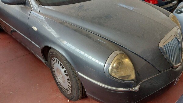 57#5491 Autovettura Lancia Thesis in vendita - foto 4