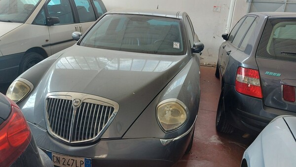 57#5491 Autovettura Lancia Thesis in vendita - foto 18