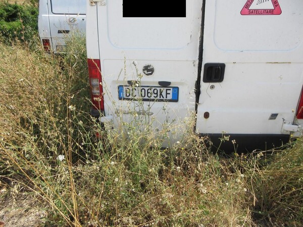 13#5492 Veicoli da rottamare in vendita - foto 21