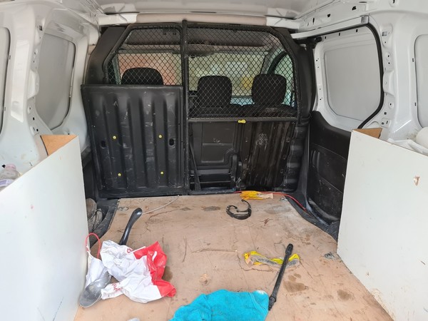 25#5493 Autocarro Citroen Berlingo BHDi van 100 in vendita - foto 13