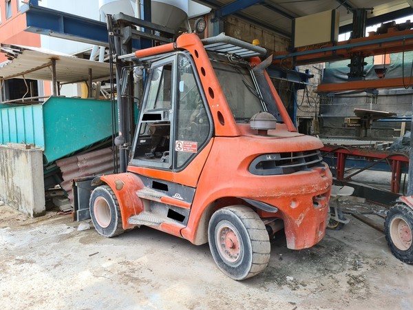 32#5493 Carrello elevatore Linde 80 in vendita - foto 1