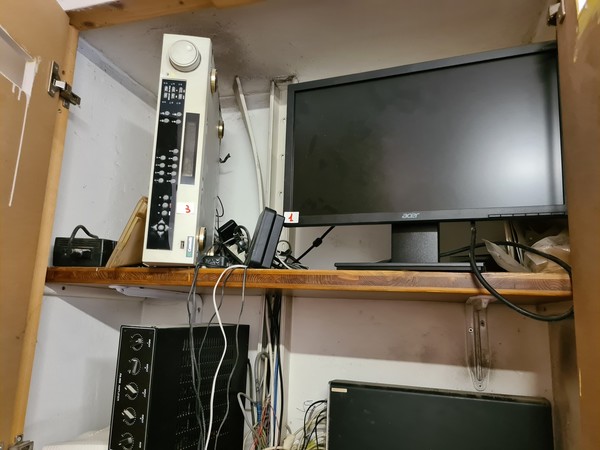 37#5493 Arredi e attrezzature elettroniche ufficio in vendita - foto 2