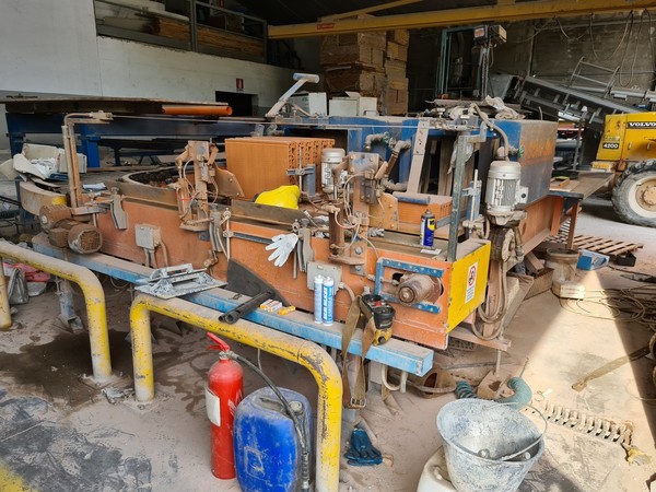 7#5493 Impianto polivalente per produzione travetti in laterizio Schiaslo in vendita - foto 3