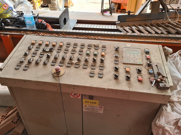 7#5493 Impianto polivalente per produzione travetti in laterizio Schiaslo in vendita - foto 9