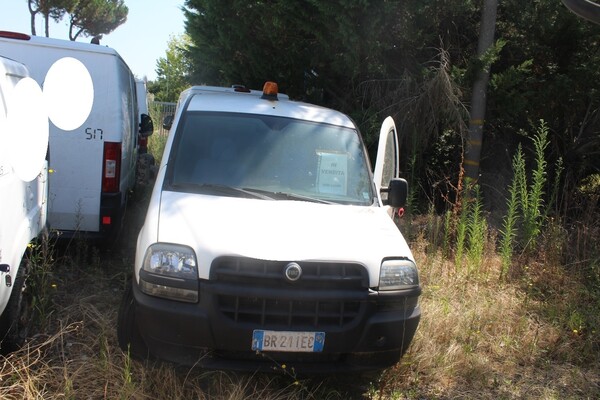 16#5495 Autocarro Fiat Doblò in vendita - foto 1