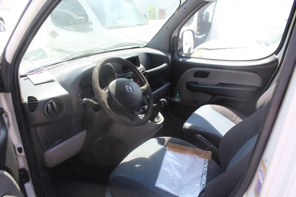 23#5495 Autocarro Fiat Doblò in vendita - foto 15
