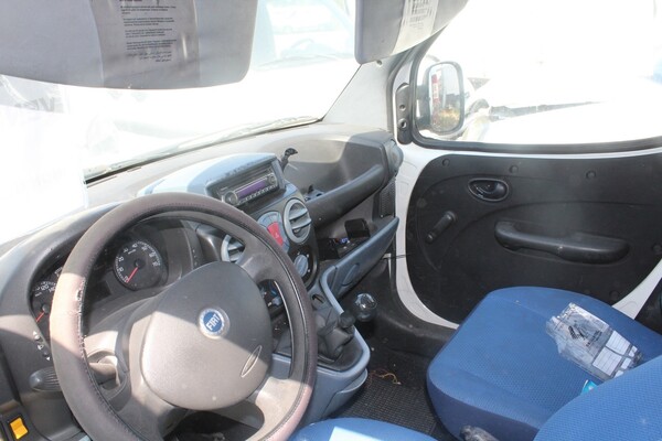 25#5495 Autocarro Fiat Doblò in vendita - foto 14