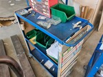 Image 136 - Work benches and low trolleys - Lot 14 (Auction 5516)