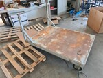 Image 189 - Work benches and low trolleys - Lot 14 (Auction 5516)