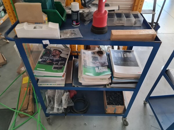 14#5516 Banchi da lavoro e carrelli bassi in vendita - foto 159