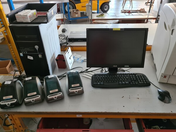 14#5516 Banchi da lavoro e carrelli bassi in vendita - foto 353