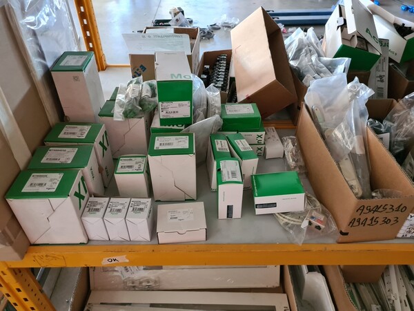 17#5516 Attrezzature per costruzione quadri di distribuzione in vendita - foto 3