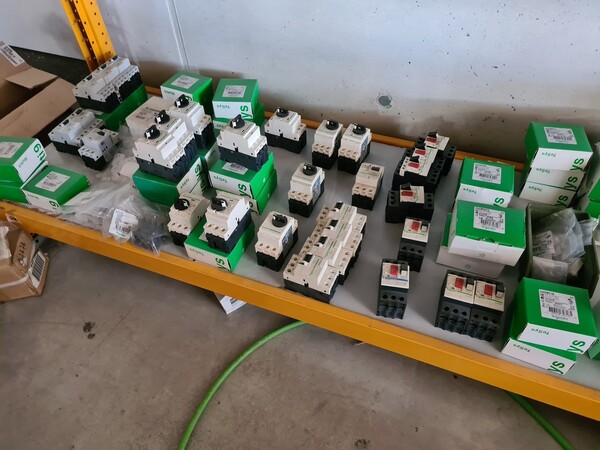 17#5516 Attrezzature per costruzione quadri di distribuzione in vendita - foto 5