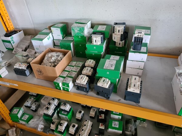 17#5516 Attrezzature per costruzione quadri di distribuzione in vendita - foto 6