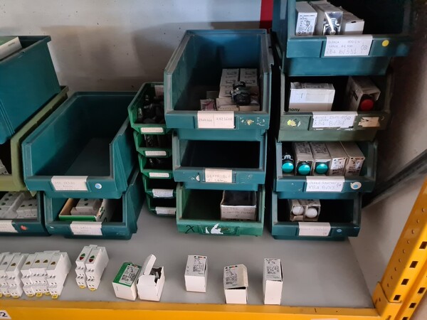 17#5516 Attrezzature per costruzione quadri di distribuzione in vendita - foto 16