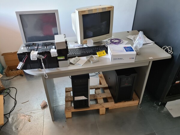 18#5516 Arredi ed attrezzatura elettronica da ufficio in vendita - foto 10