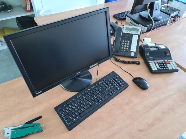 18#5516 Arredi ed attrezzatura elettronica da ufficio in vendita - foto 37