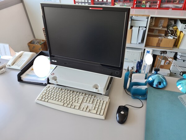 18#5516 Arredi ed attrezzatura elettronica da ufficio in vendita - foto 47