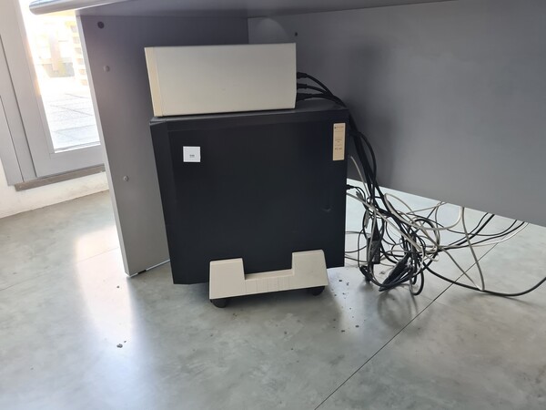 18#5516 Arredi ed attrezzatura elettronica da ufficio in vendita - foto 51