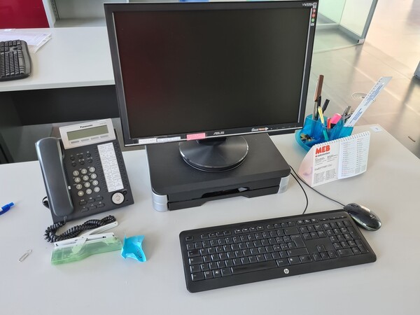 18#5516 Arredi ed attrezzatura elettronica da ufficio in vendita - foto 68