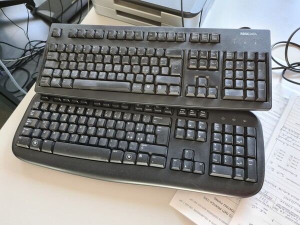 18#5516 Arredi ed attrezzatura elettronica da ufficio in vendita - foto 70