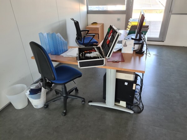 18#5516 Arredi ed attrezzatura elettronica da ufficio in vendita - foto 82