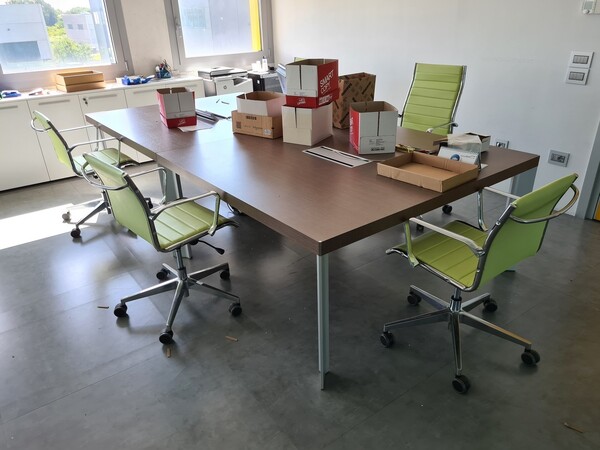 18#5516 Arredi ed attrezzatura elettronica da ufficio in vendita - foto 104