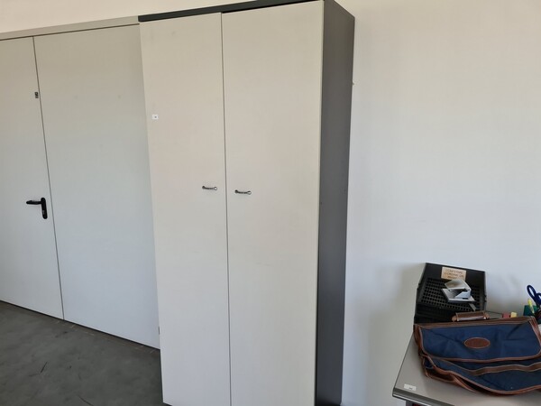 18#5516 Arredi ed attrezzatura elettronica da ufficio in vendita - foto 128