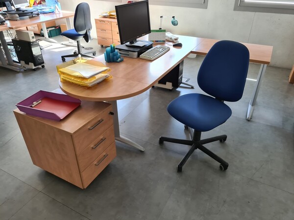 18#5516 Arredi ed attrezzatura elettronica da ufficio in vendita - foto 130