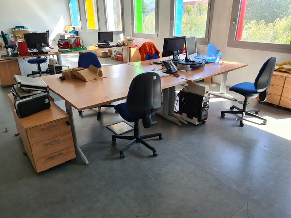 18#5516 Arredi ed attrezzatura elettronica da ufficio in vendita - foto 131
